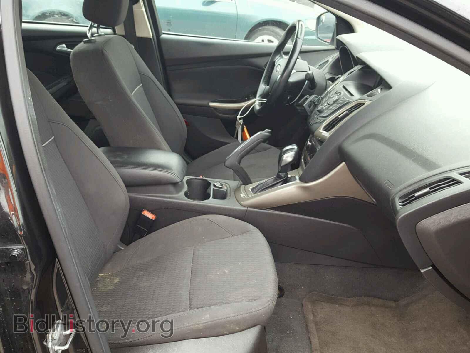 2012 Ford FOCUS (VIN 1FAHP3H21CL357346) — photo 5 of 10