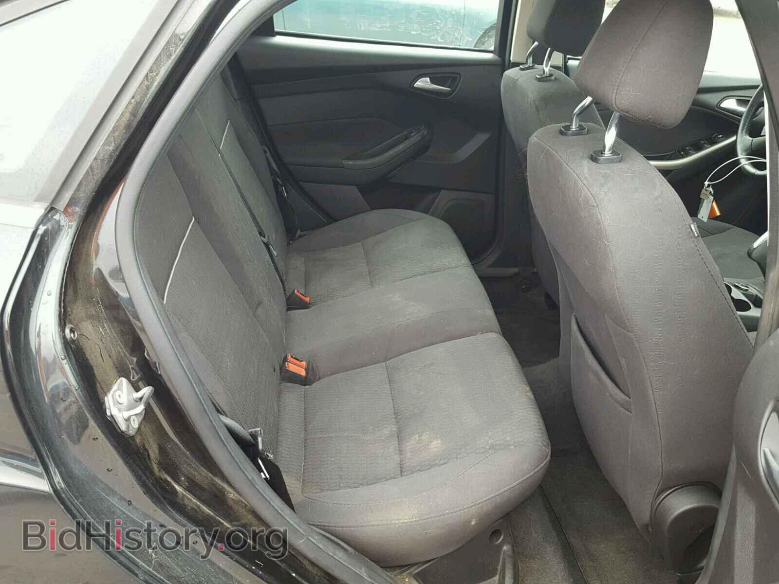 2012 Ford FOCUS (VIN 1FAHP3H21CL357346) — photo 6 of 10