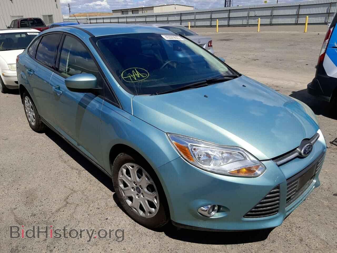 Photo 1FAHP3F25CL409211 - FORD FOCUS 2012