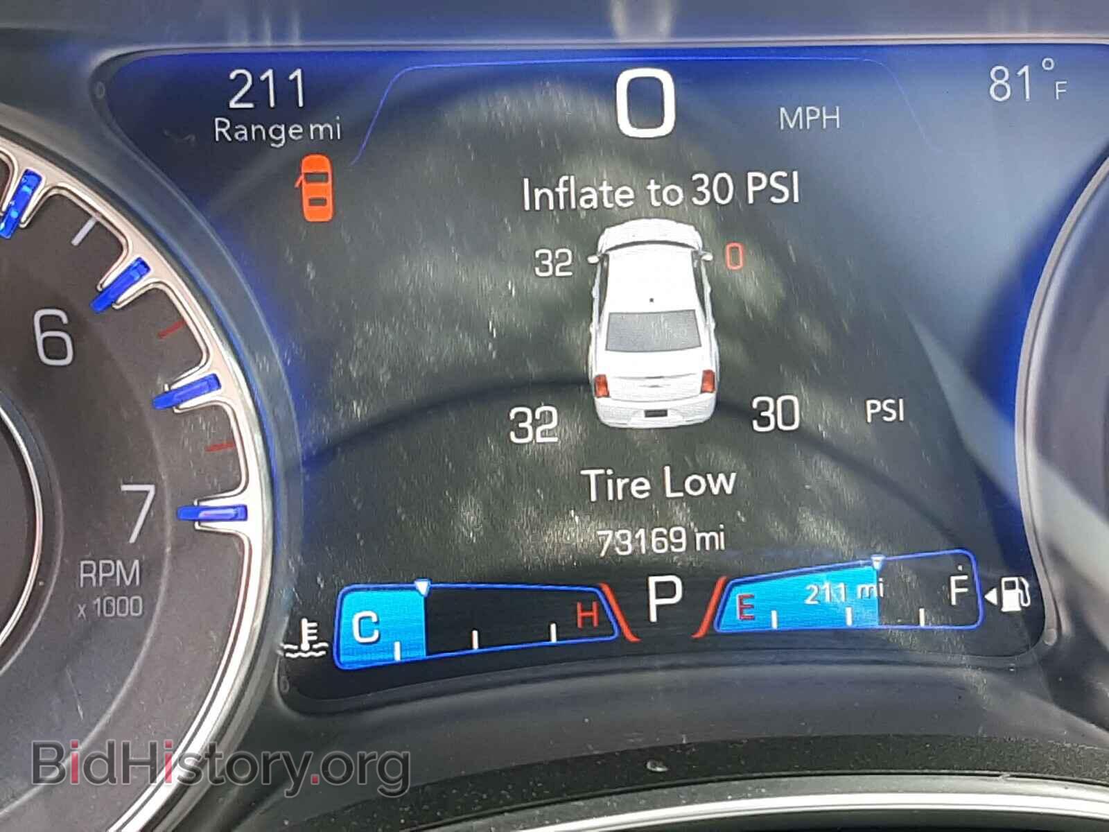 2016 CHRYSLER 300 - VIN: 2C3CCAEGXGH128370 - Фото 8