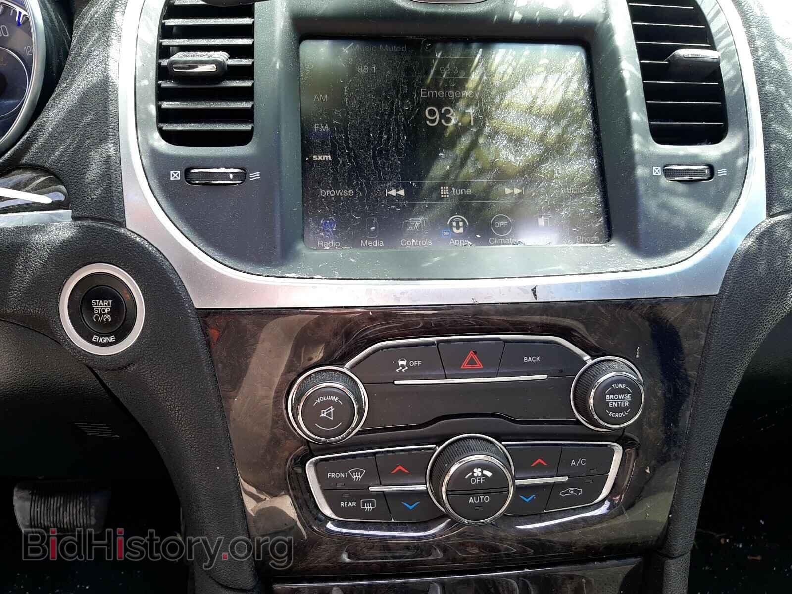 2016 CHRYSLER 300 - VIN: 2C3CCAEGXGH128370 - Фото 9