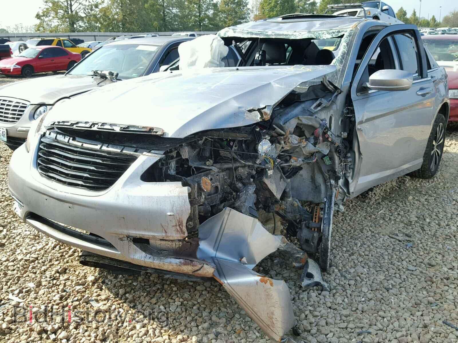 2013 CHRYSLER 200 - VIN: 1C3CCBCG7DN546073 - Фото 9