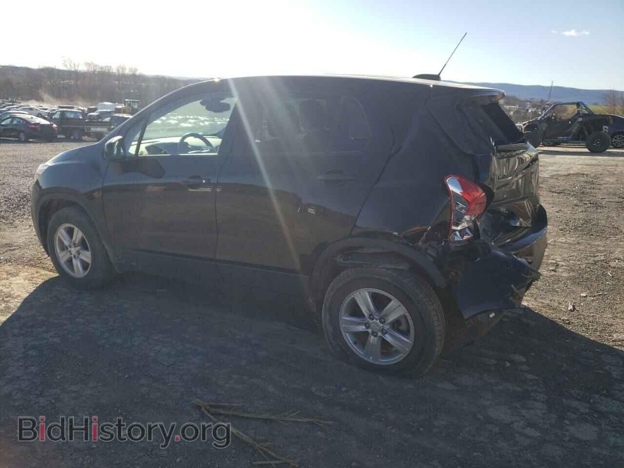 2019 CHEVROLET TRAX - VIN: 3GNCJNSB6KL393361 - Фото 2
