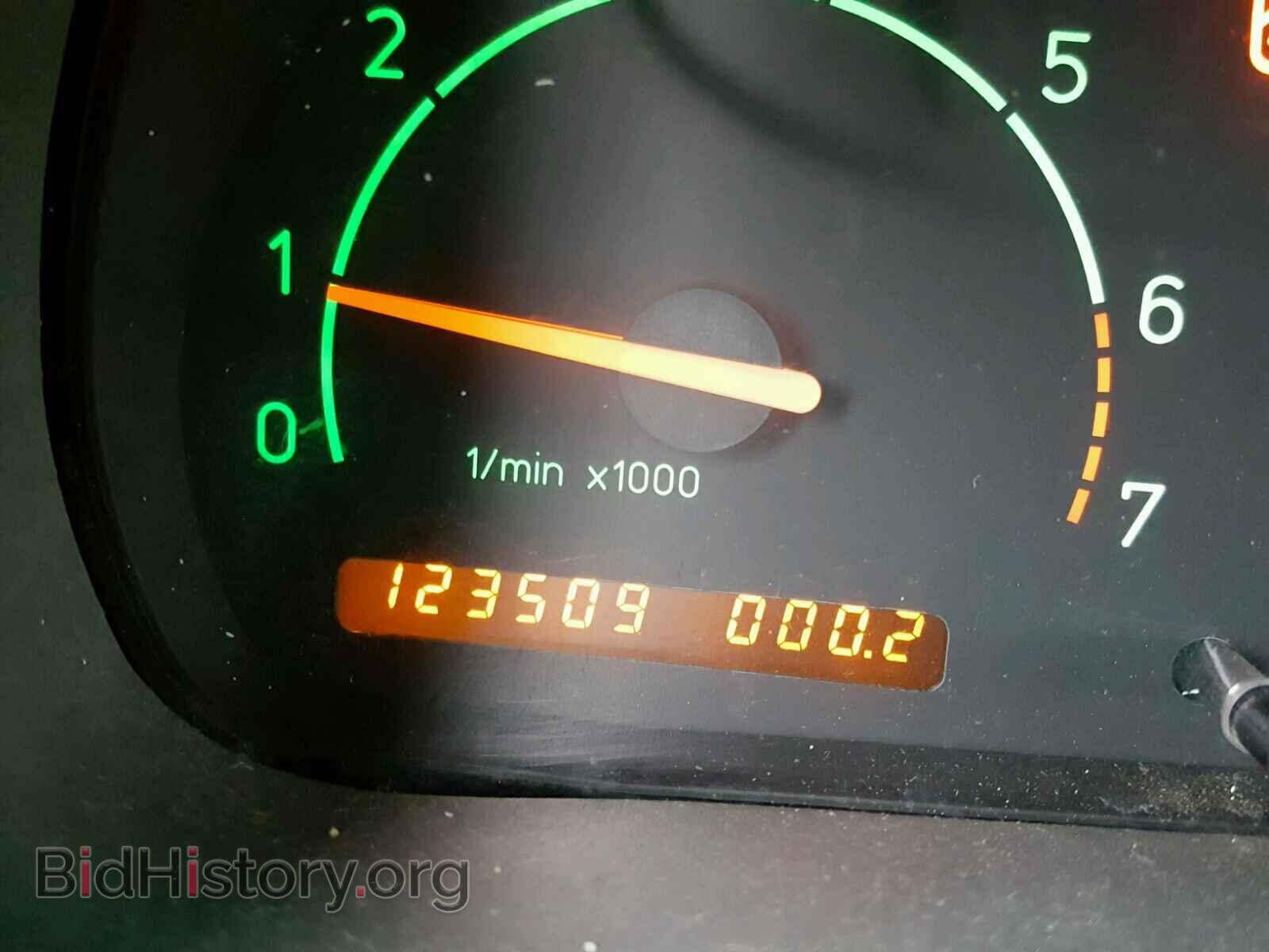2002 SAAB 9 3 - VIN: YS3DF75K827006151 - Фото 8