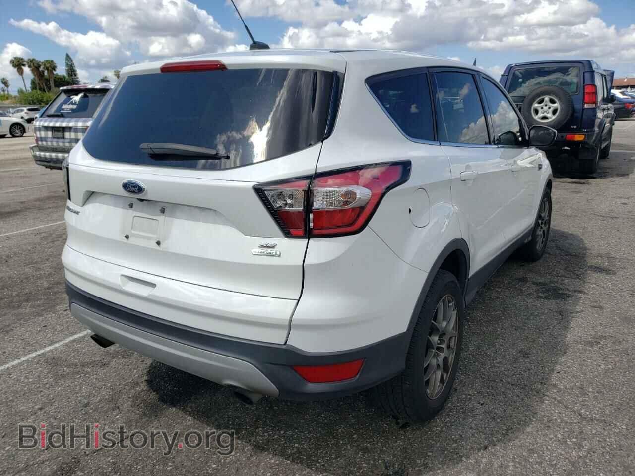 2017 FORD ESCAPE - VIN: 1FMCU0GD4HUC34233 - Фото 4