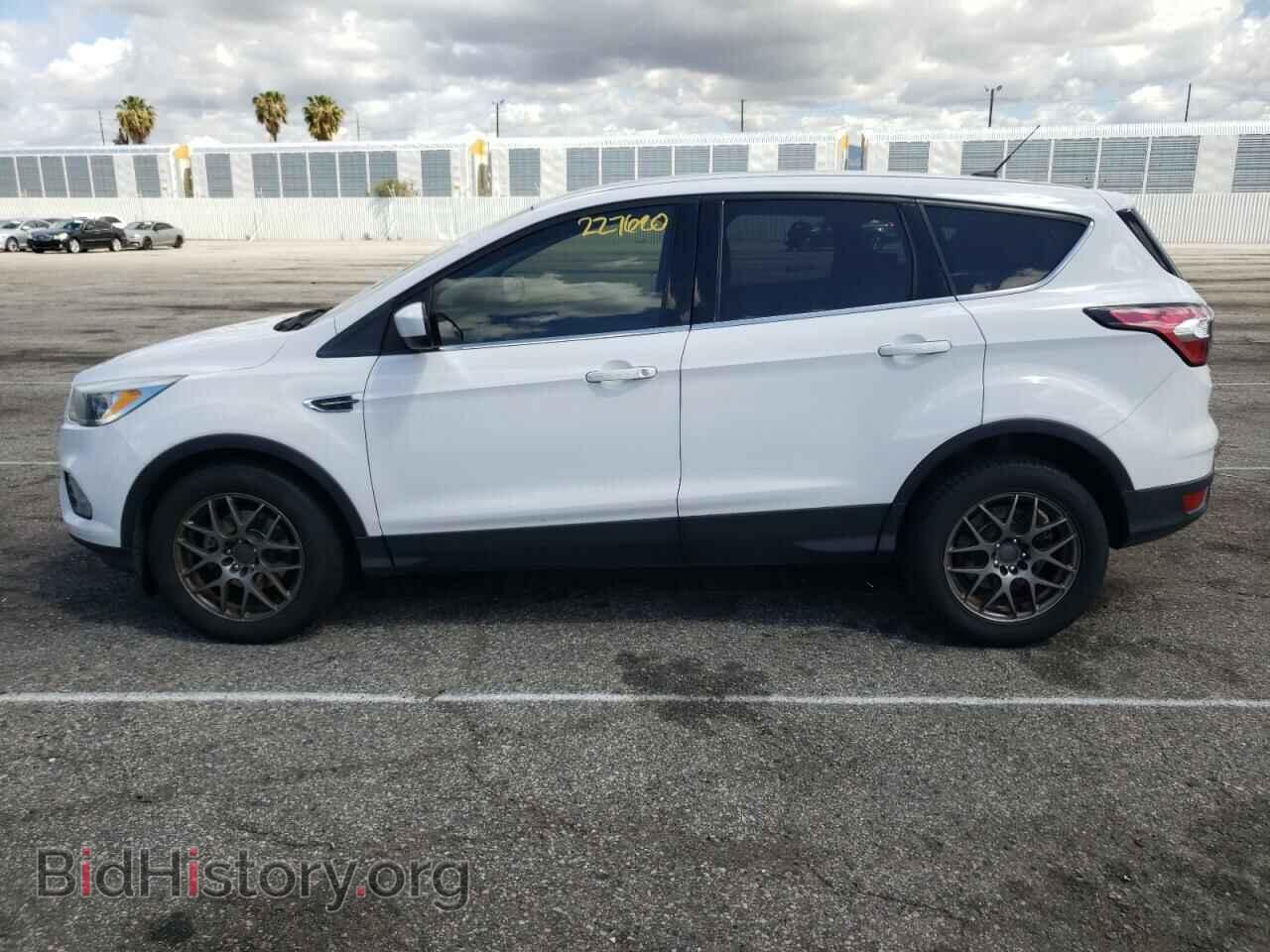 2017 FORD ESCAPE - VIN: 1FMCU0GD4HUC34233 - Фото 9