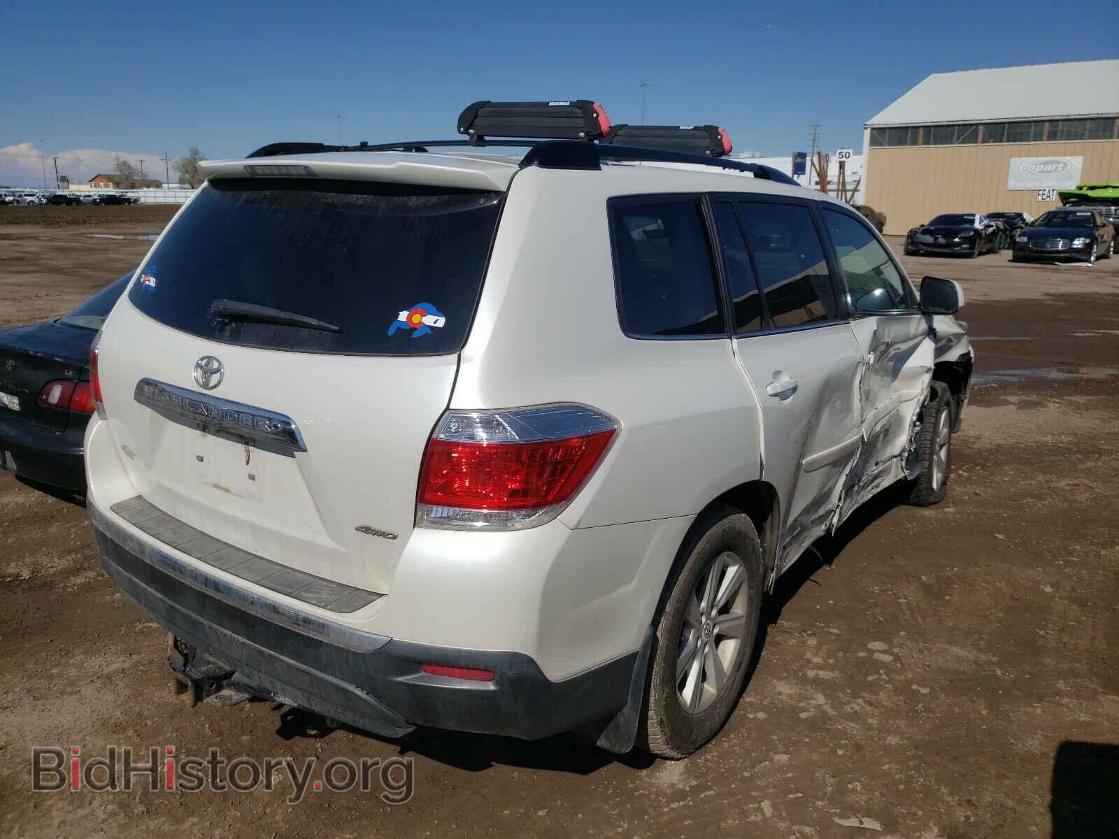 2012 TOYOTA HIGHLANDER - VIN: 5TDBK3EH3CS147952 - Фото 4