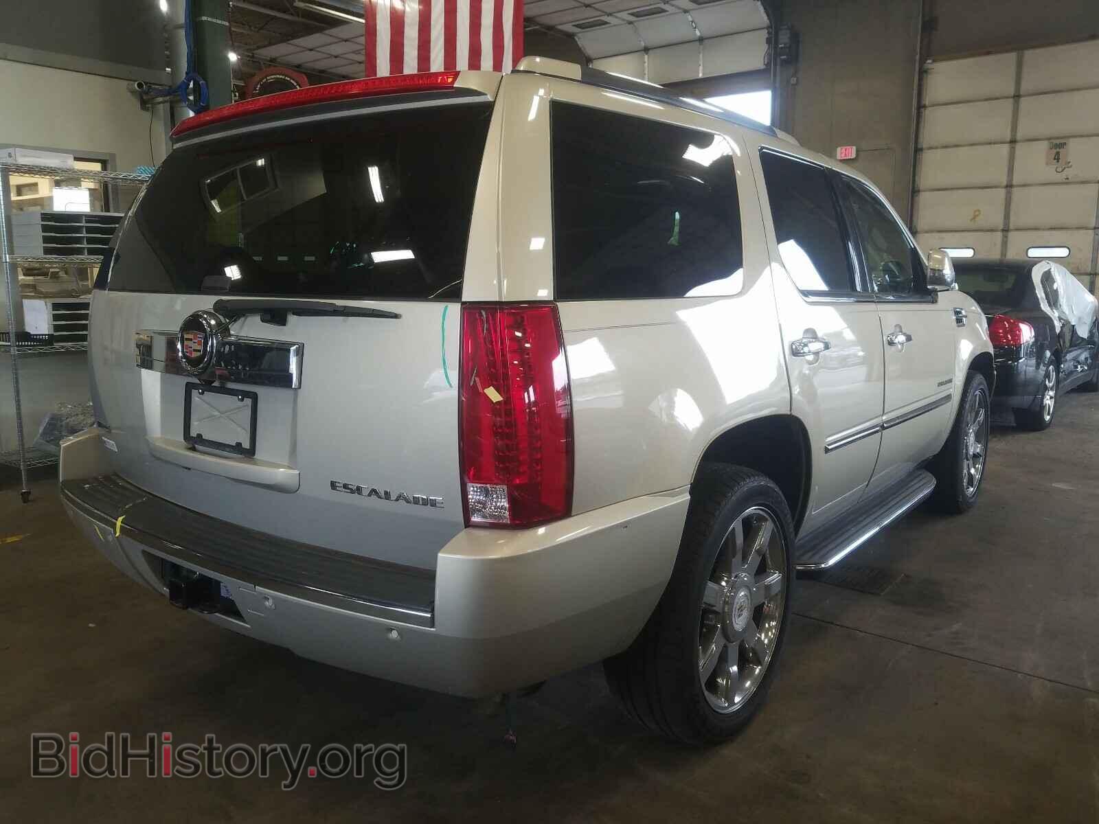 2011 CADILLAC ESCALADE - VIN: 1GYS4BEF6BR218250 - Фото 4