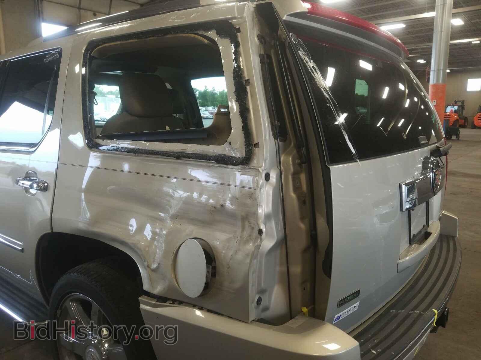 2011 CADILLAC ESCALADE - VIN: 1GYS4BEF6BR218250 - Фото 9