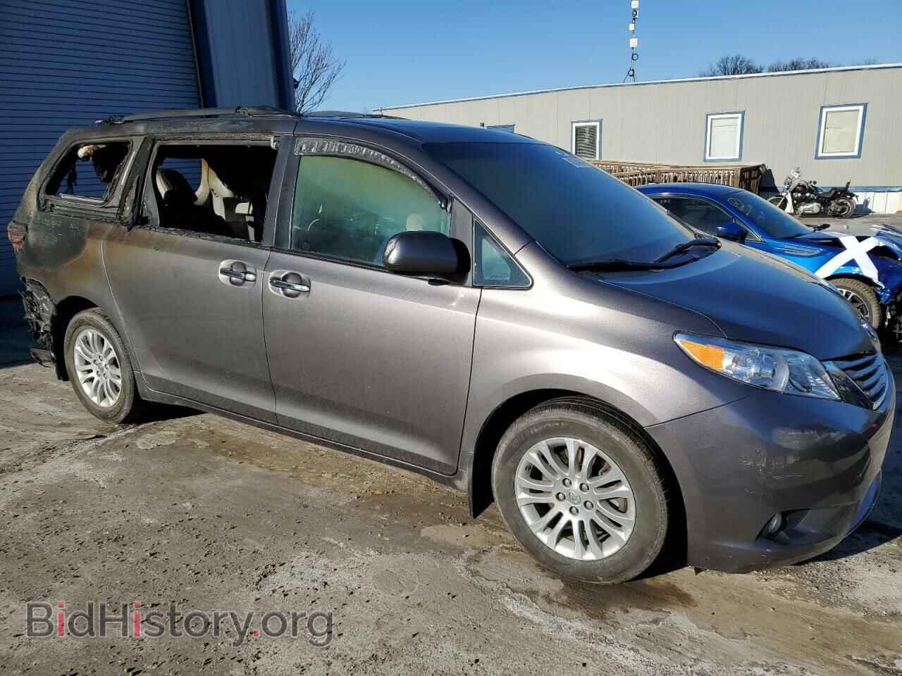 2017 TOYOTA All Models - VIN: 5TDYZ3DCXHS797042 - Фото 4