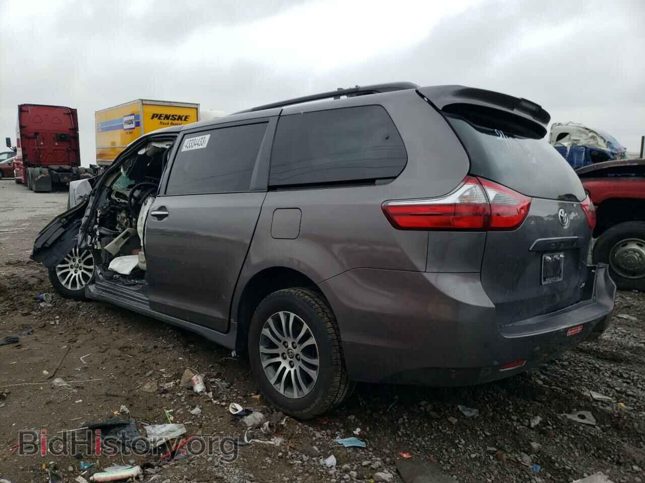 2020 TOYOTA All Models - VIN: 5TDYZ3DC8LS057840 - Фото 2
