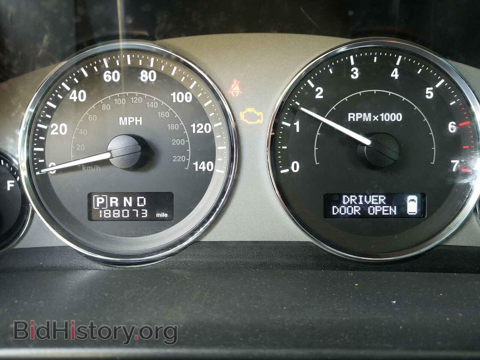 2008 JEEP COMMANDER - VIN: 1J8HG58248C146180 - Фото 8