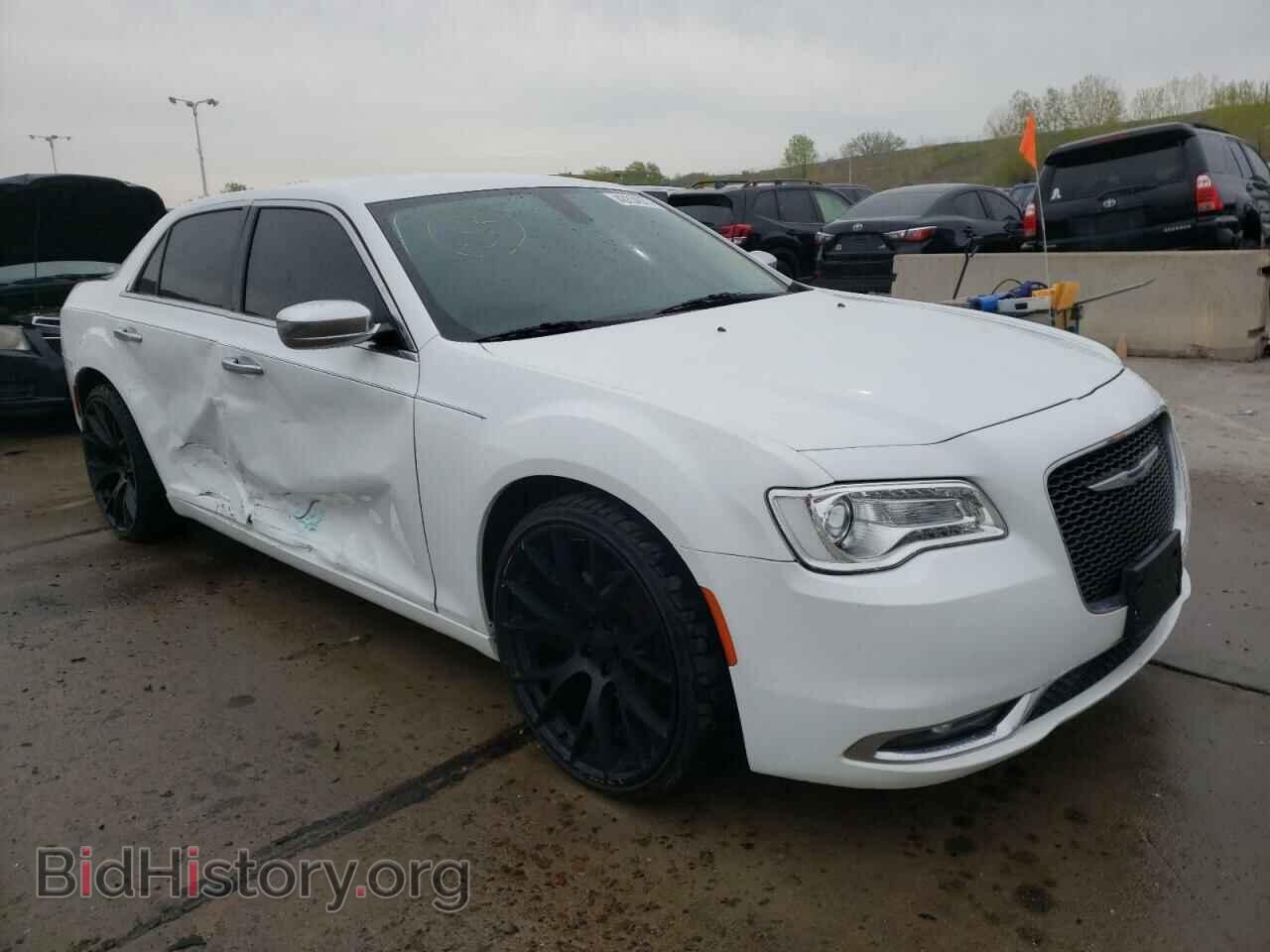 Фотография 2C3CCAEG4KH536288 - CHRYSLER 300 2019