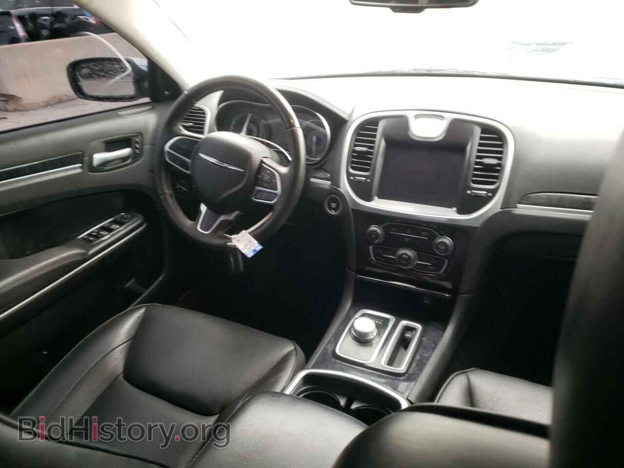 2019 CHRYSLER 300 - VIN: 2C3CCAEG4KH536288 - Фото 9