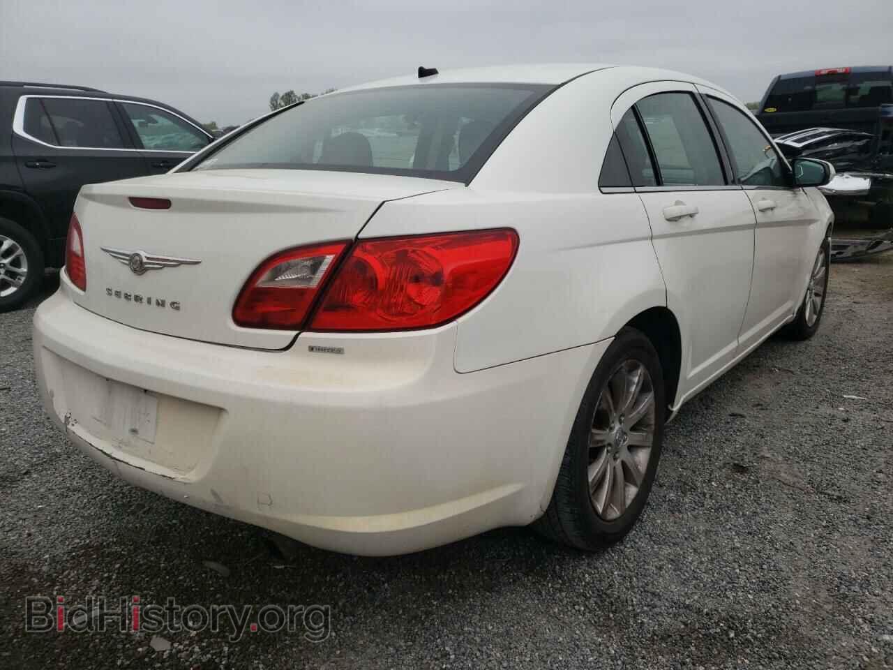 2010 CHRYSLER SEBRING - VIN: 1C3CC5FB6AN234002 - Фото 4