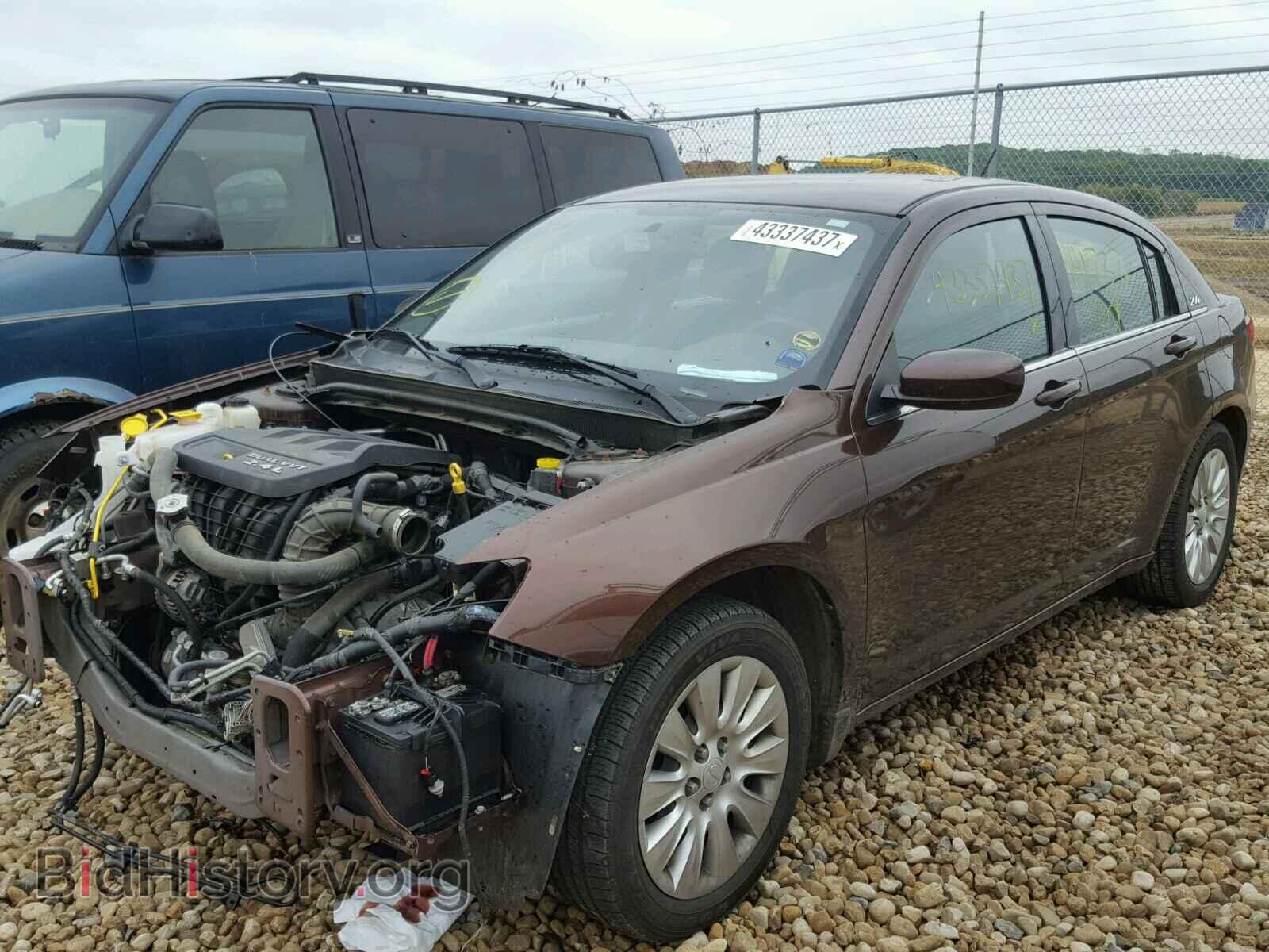 2013 CHRYSLER 200 - VIN: 1C3CCBAB1DN646936 - Photo 2
