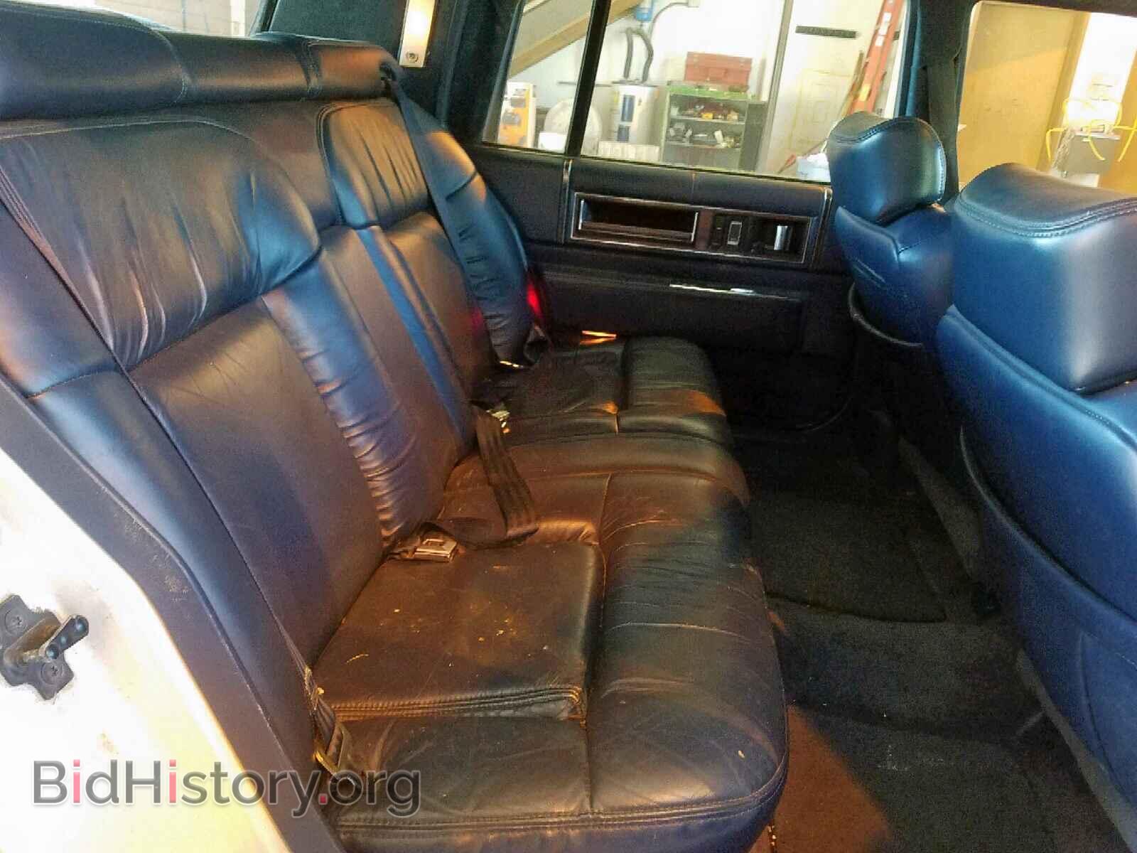 1992 CADILLAC DEVILLE - VIN: 1G6CD53B0N4253916 - Photo 6