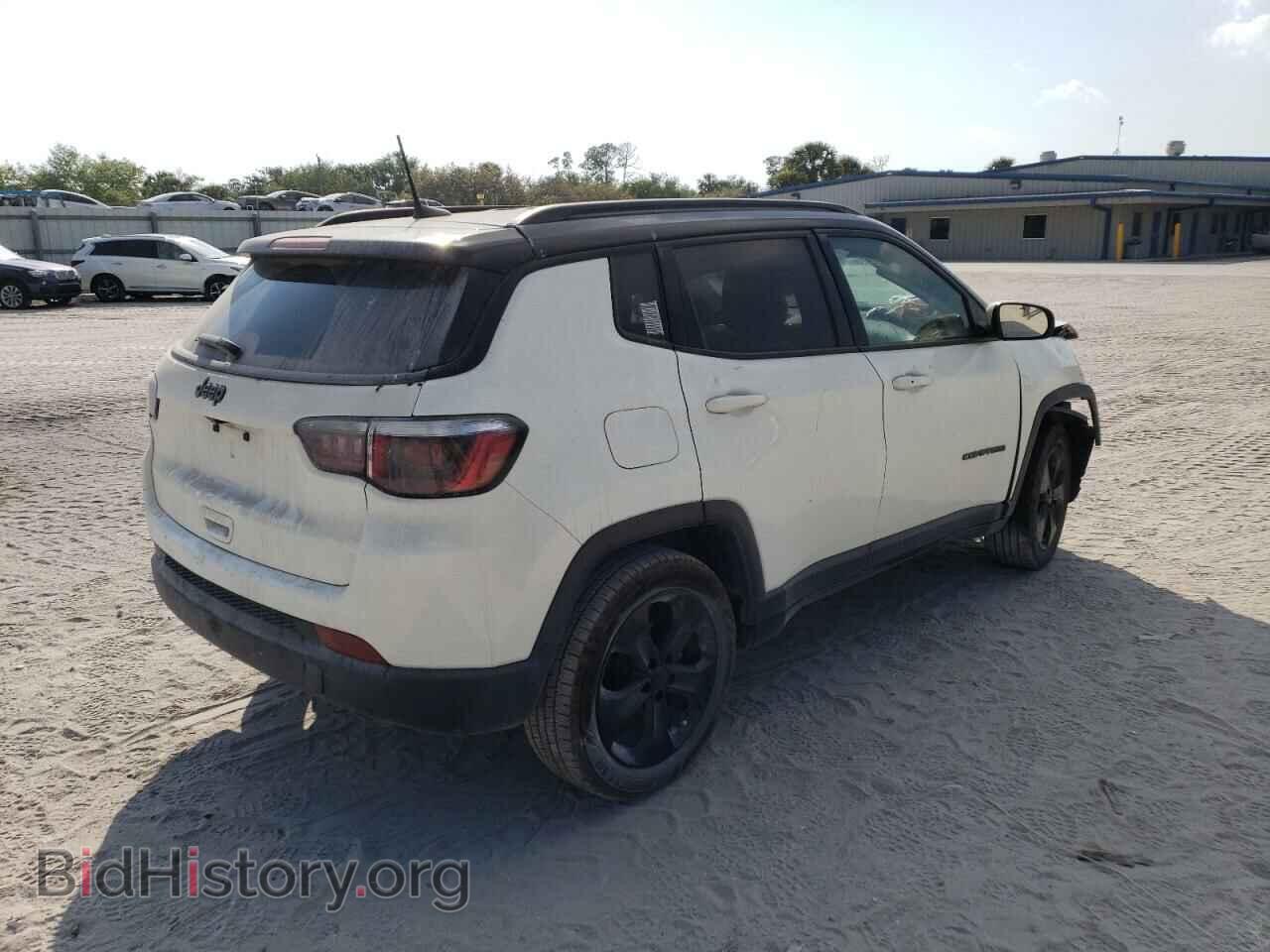 2018 JEEP COMPASS - VIN: 3C4NJCBB1JT425007 - Фото 3
