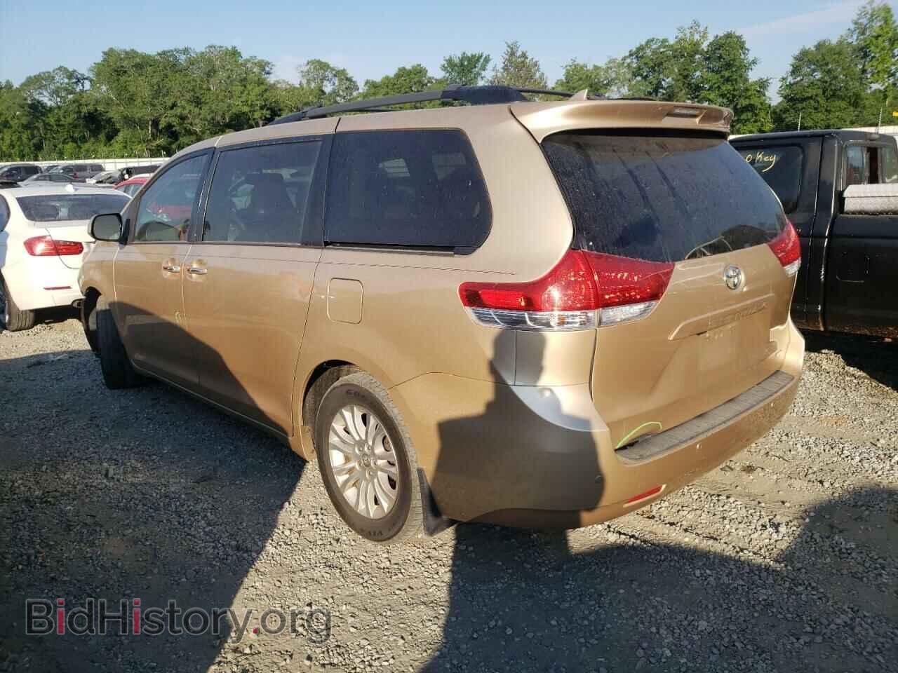 2011 TOYOTA SIENNA - VIN: 5TDYK3DC1BS172914 - Фото 3