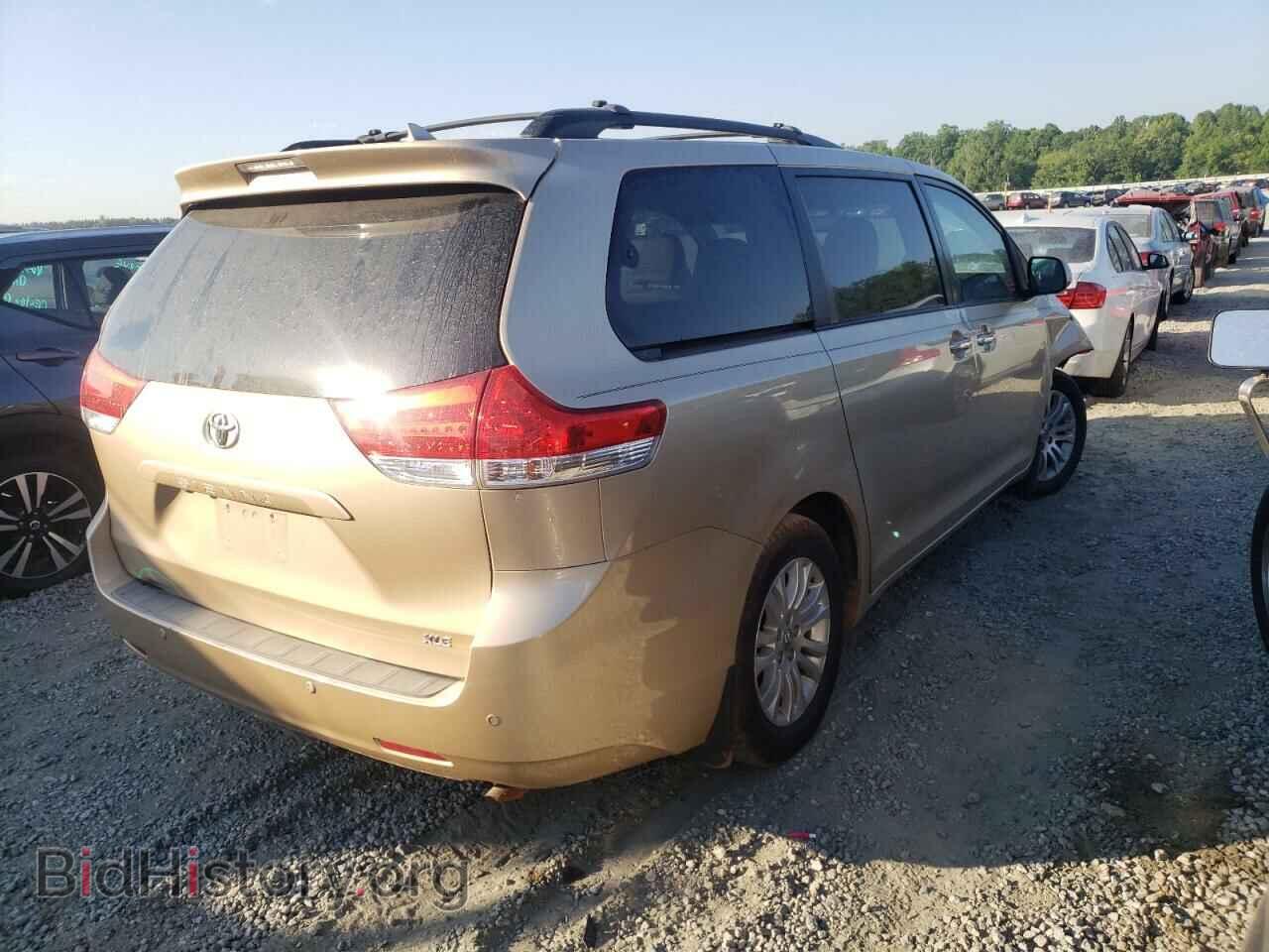 2011 TOYOTA SIENNA - VIN: 5TDYK3DC1BS172914 - Фото 4