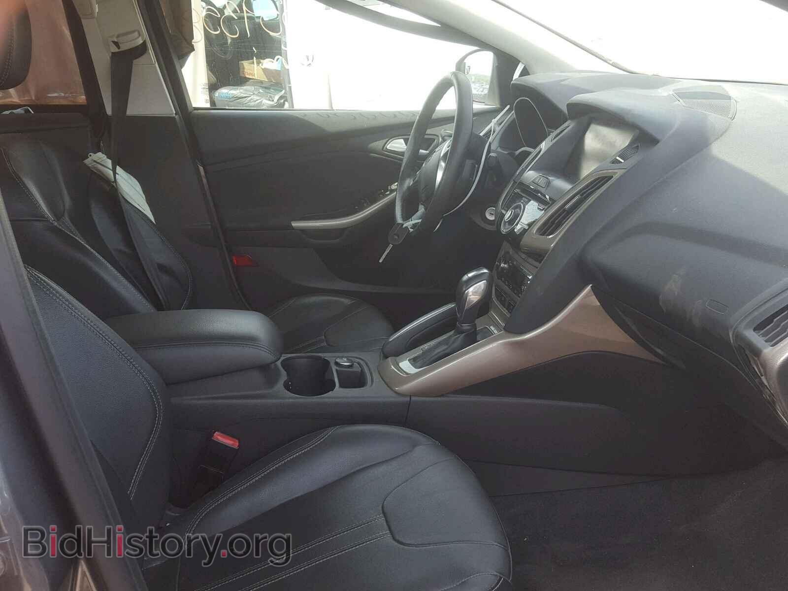 2012 Ford FOCUS (VIN 1FAHP3H21CL118377) — фото 5 из 10