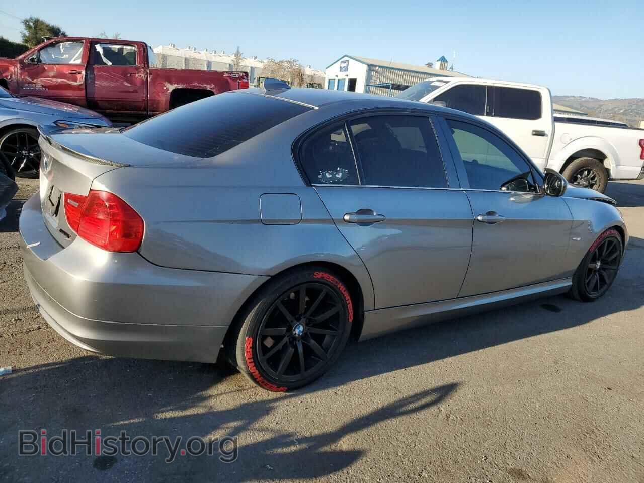 2009 BMW 3 SERIES - VIN: WBAPH53589A438331 - Фото 3
