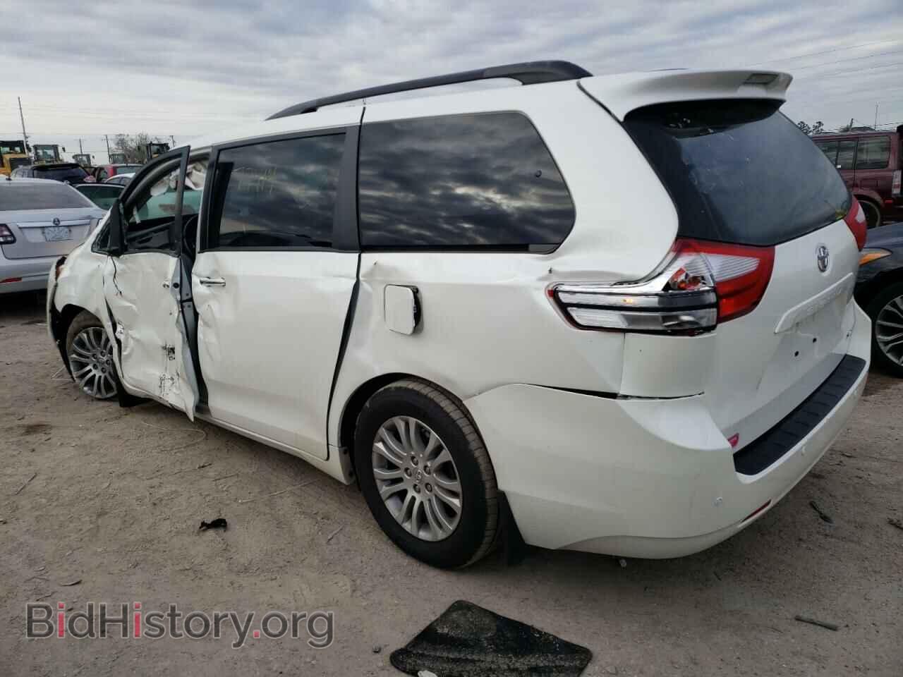 2017 TOYOTA All Models - VIN: 5TDYZ3DC7HS822737 - Фото 2