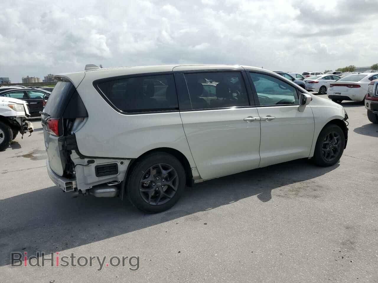 2020 CHRYSLER PACIFICA - VIN: 2C4RC1FG1LR240547 - Photo 3