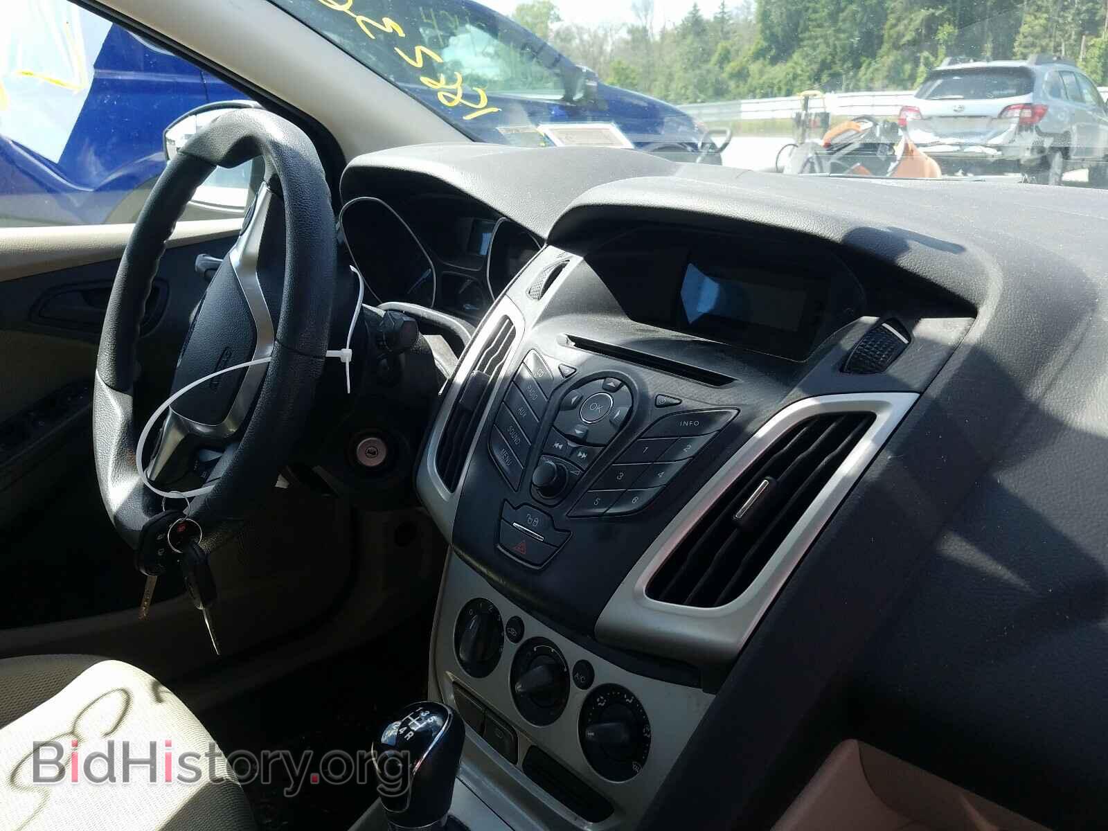 2012 FORD FOCUS - VIN: 1FAHP3F28CL385356 - Фото 9