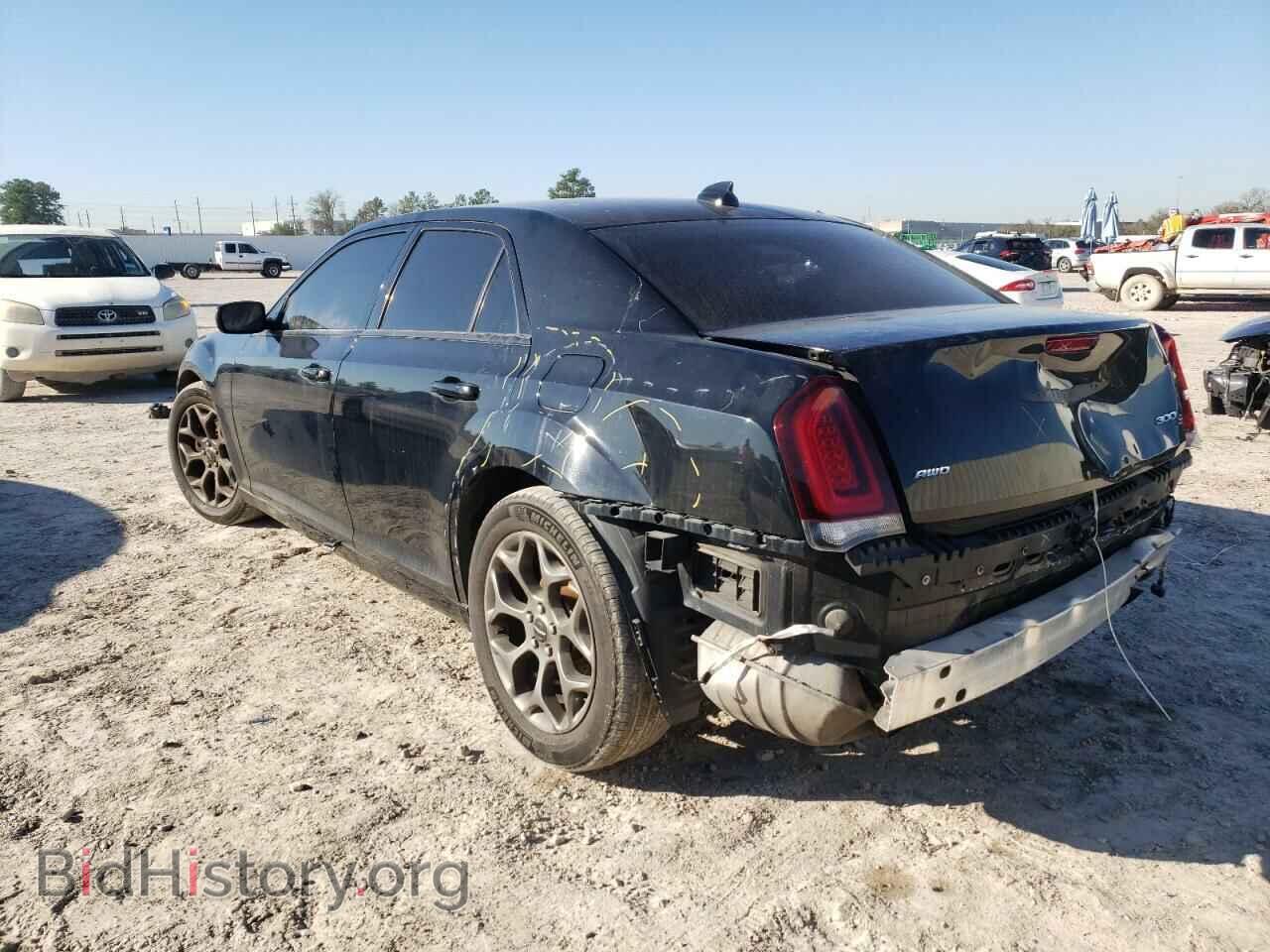 2015 CHRYSLER 300 - VIN: 2C3CCAGGXFH899701 - Фото 2