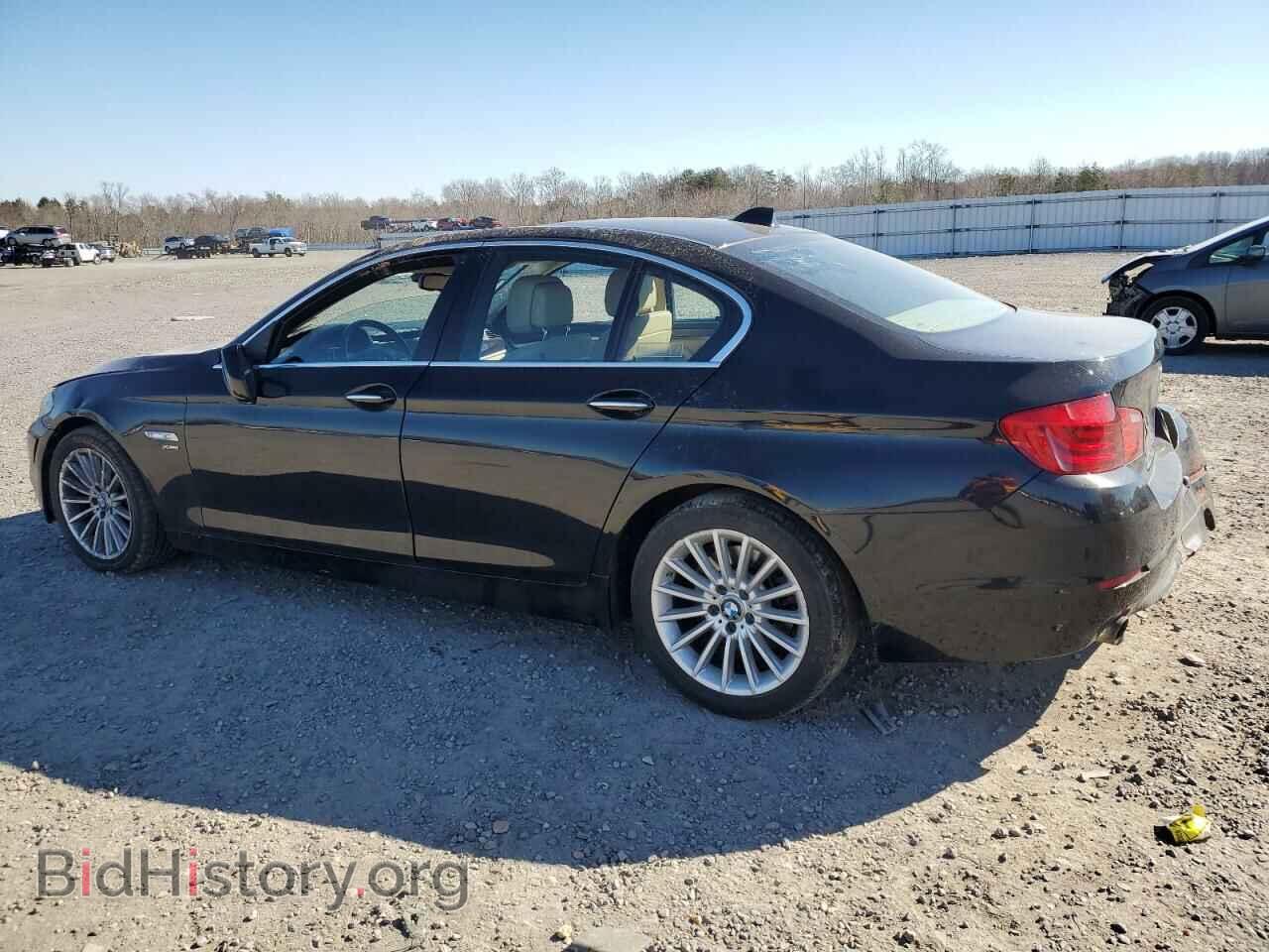 2011 BMW 5 SERIES - VIN: WBAFU7C59BC878541 - Фото 2