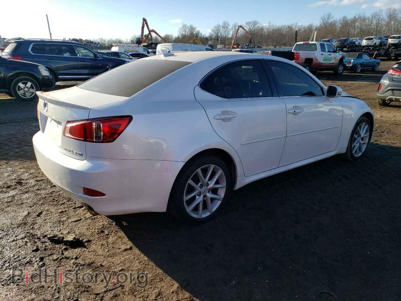 2011 LEXUS IS - VIN: JTHCE5C21B5000330 - Фото 3