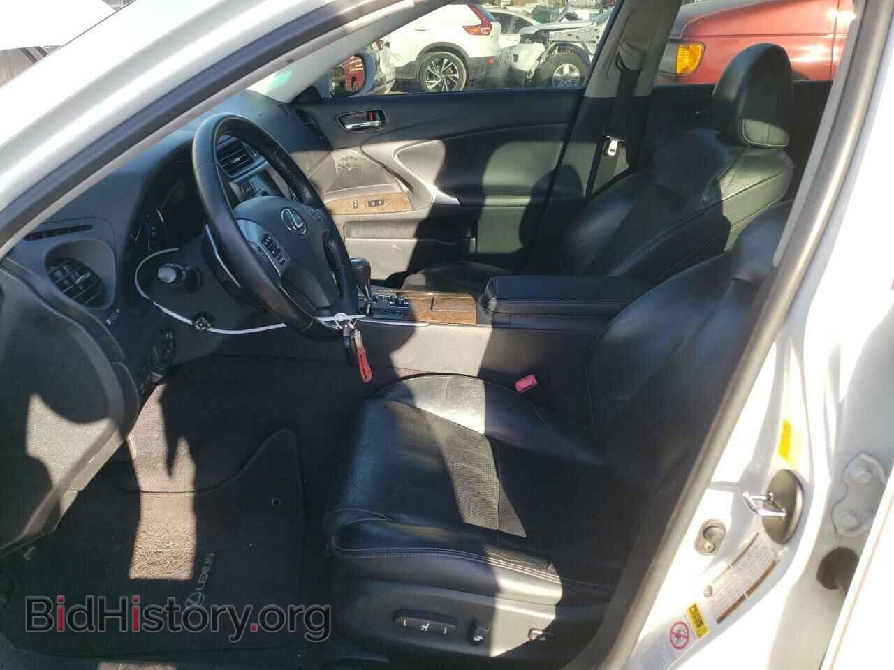 2011 LEXUS IS - VIN: JTHCE5C21B5000330 - Фото 7