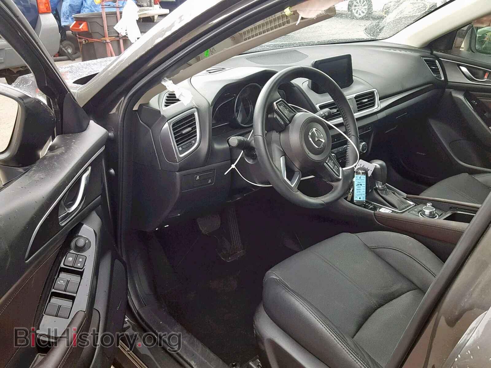 2018 MAZDA 3 - VIN: 3MZBN1M32JM168741 - Фото 9