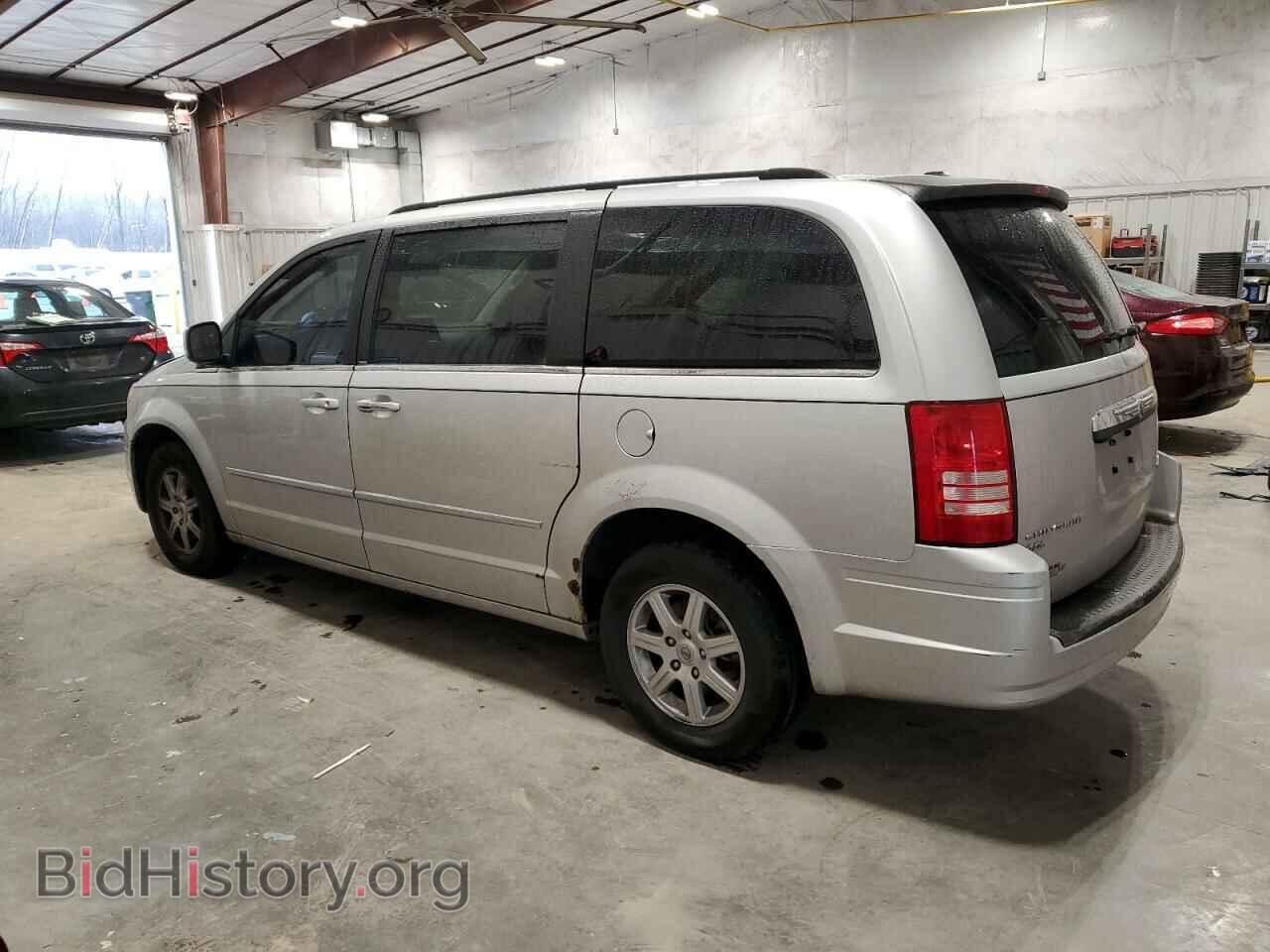 2010 CHRYSLER MINIVAN - VIN: 2A4RR8DX0AR495739 - Photo 2