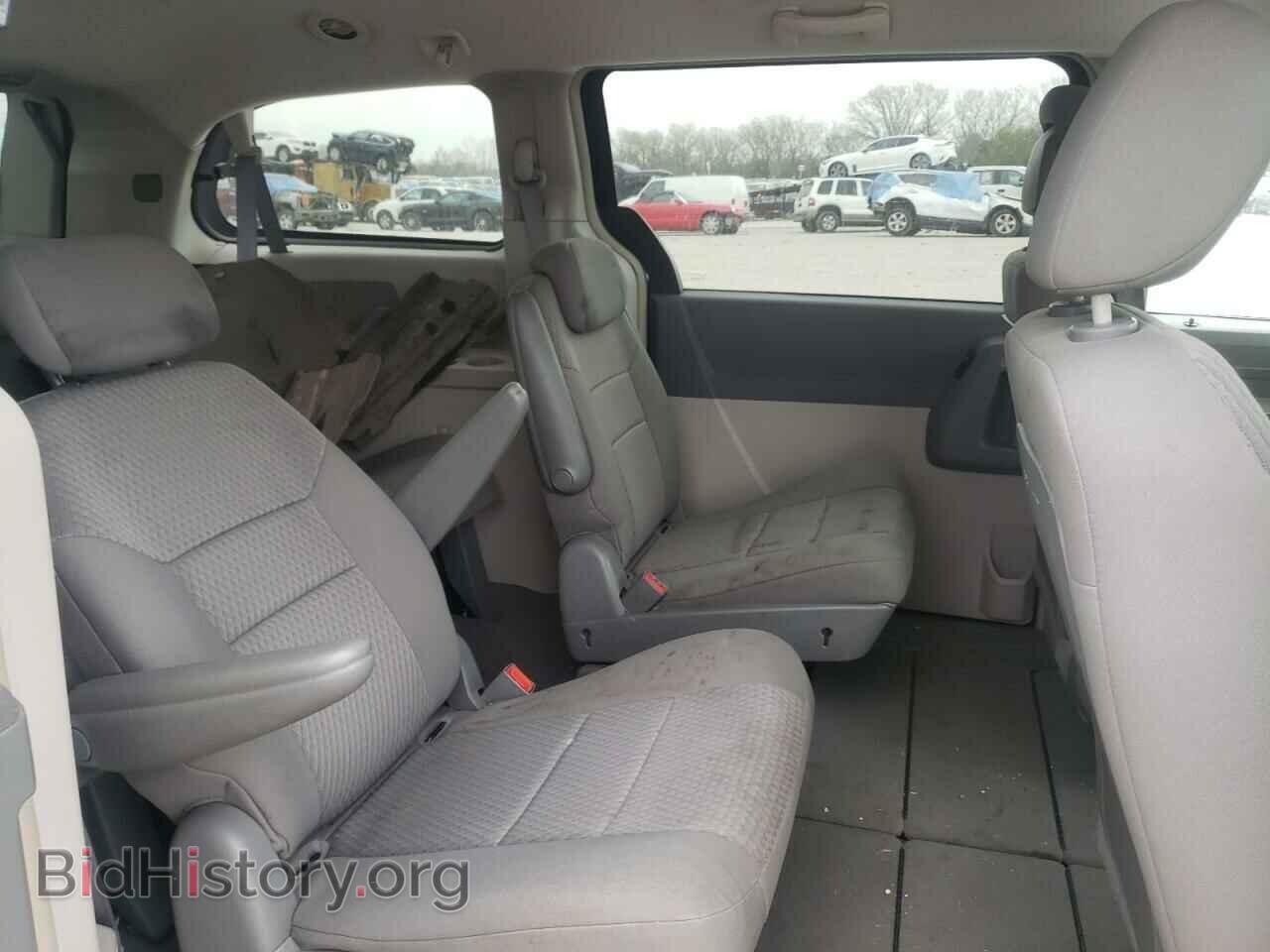 2008 CHRYSLER MINIVAN - VIN: 2A8HR54PX8R690542 - Фото 6