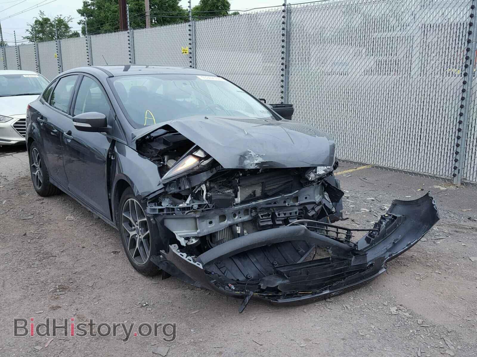 Photo 1FADP3FE4HL266011 - FORD FOCUS 2017
