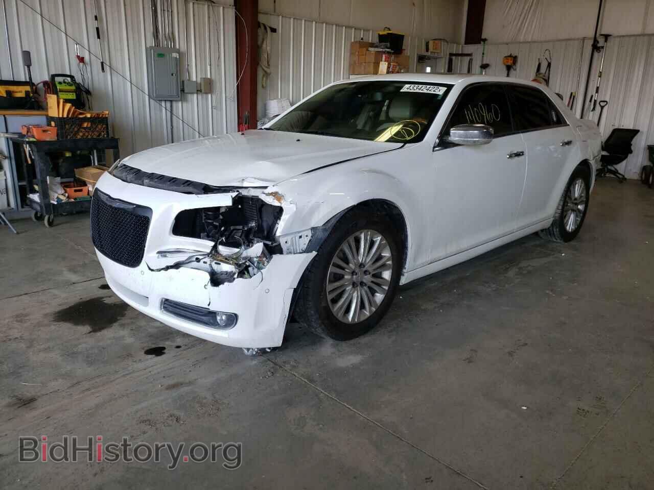 2011 CHRYSLER 300 - VIN: 2C3CK6CT8BH524046 - Фото 2