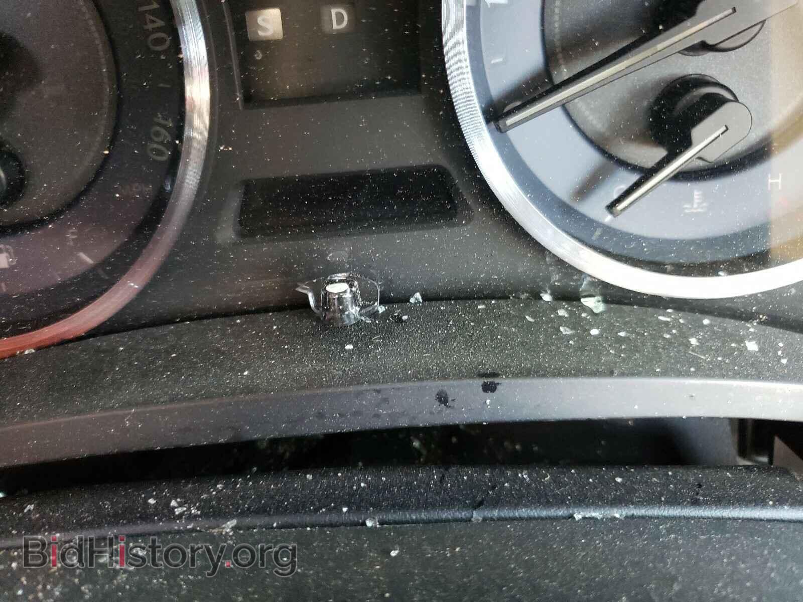 2011 LEXUS IS - VIN: JTHBF5C28B5142828 - Фото 8