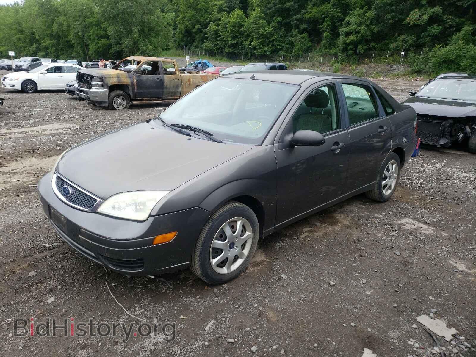 2005 FORD FOCUS - VIN: 1FAFP34N05W200240 - Фото 2