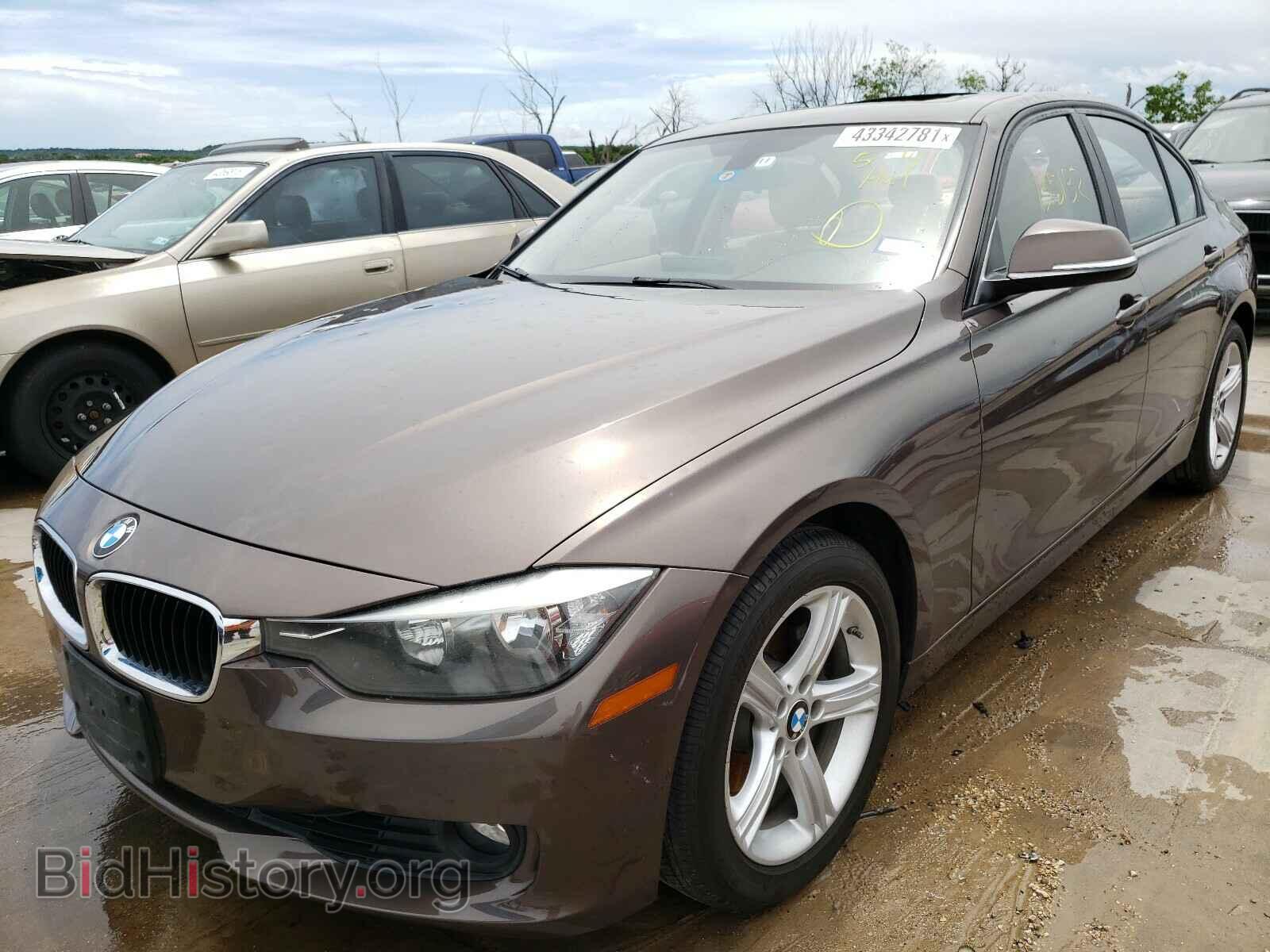 2013 BMW 3 SERIES - VIN: WBA3C1C50DF437790 - Фото 2