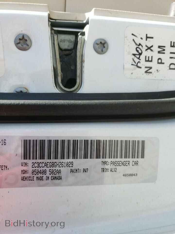 2016 CHRYSLER 300 - VIN: 2C3CCAEG8GH261029 - Фото 10