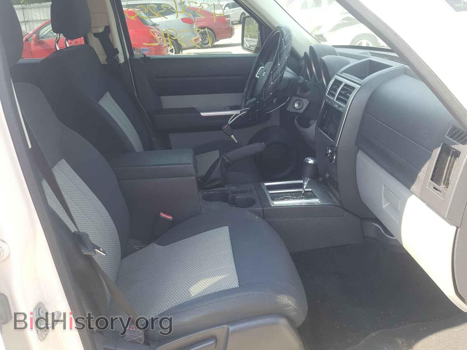 2010 DODGE NITRO - VIN: 1D4PT5GK1AW104041 - Photo 5