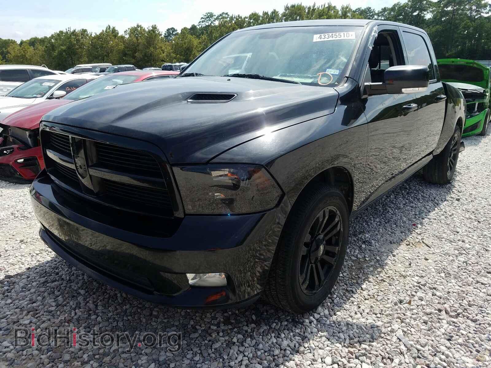 2011 DODGE RAM 1500 - VIN: 1D7RB1CT2BS538290 - Фото 2