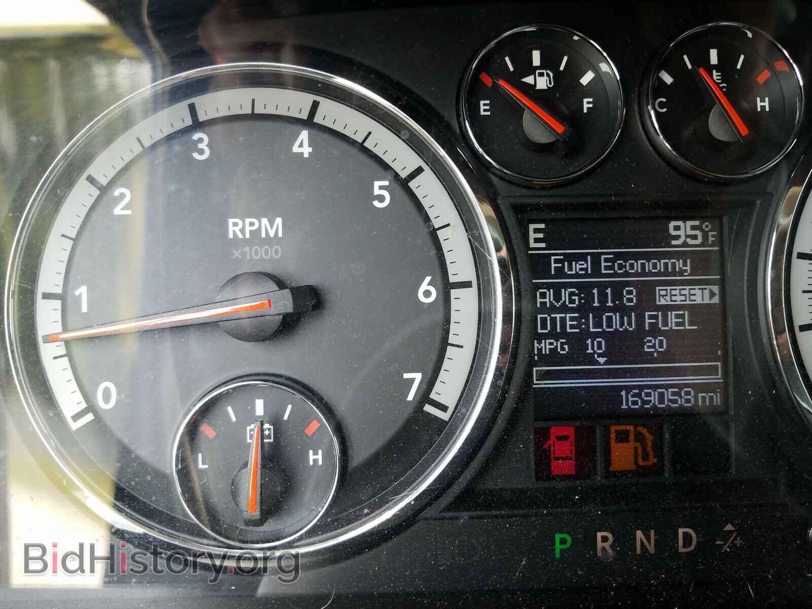 2011 DODGE RAM 1500 - VIN: 1D7RB1CT2BS538290 - Фото 8