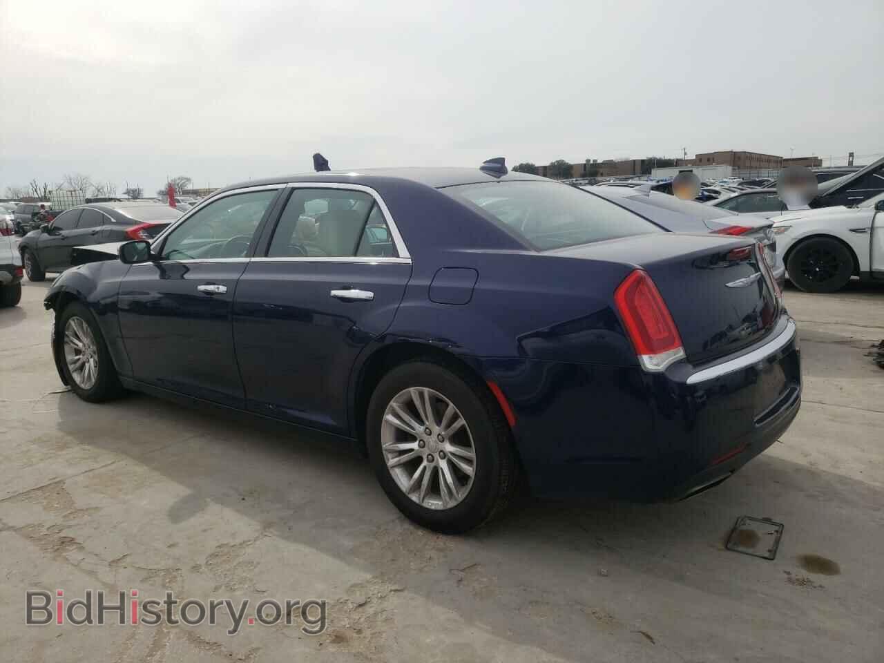 2017 CHRYSLER 300 - VIN: 2C3CCAETXHH566885 - Фото 2