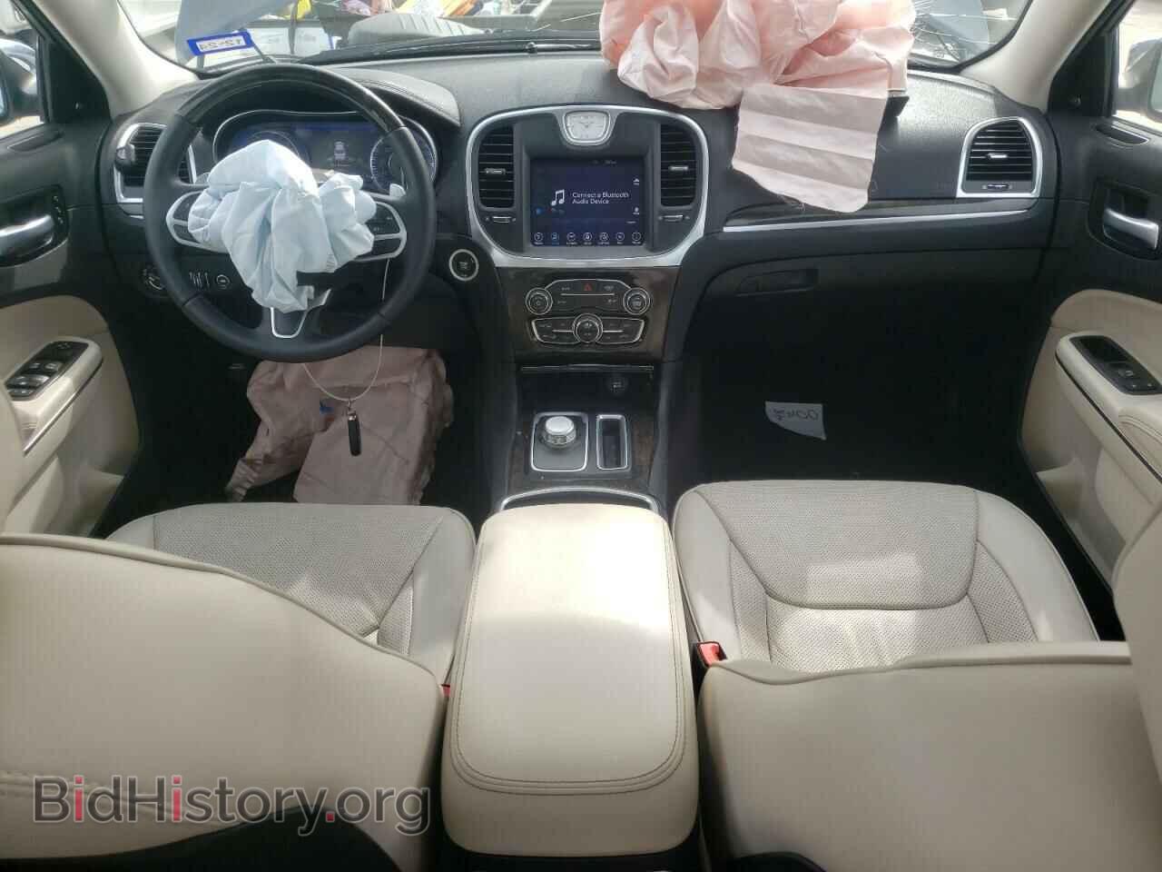 2017 CHRYSLER 300 - VIN: 2C3CCAETXHH566885 - Фото 8