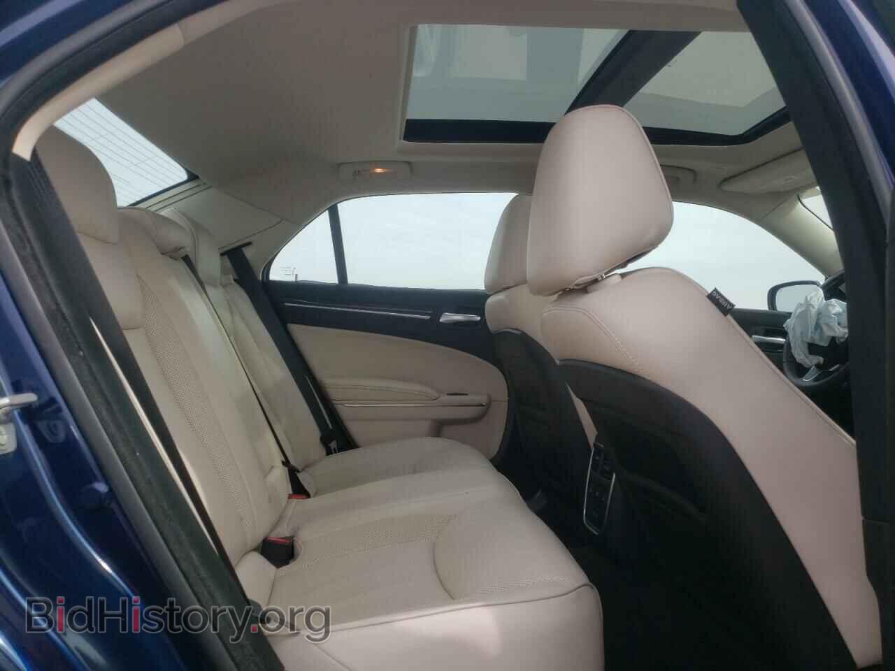 2017 CHRYSLER 300 - VIN: 2C3CCAETXHH566885 - Фото 10