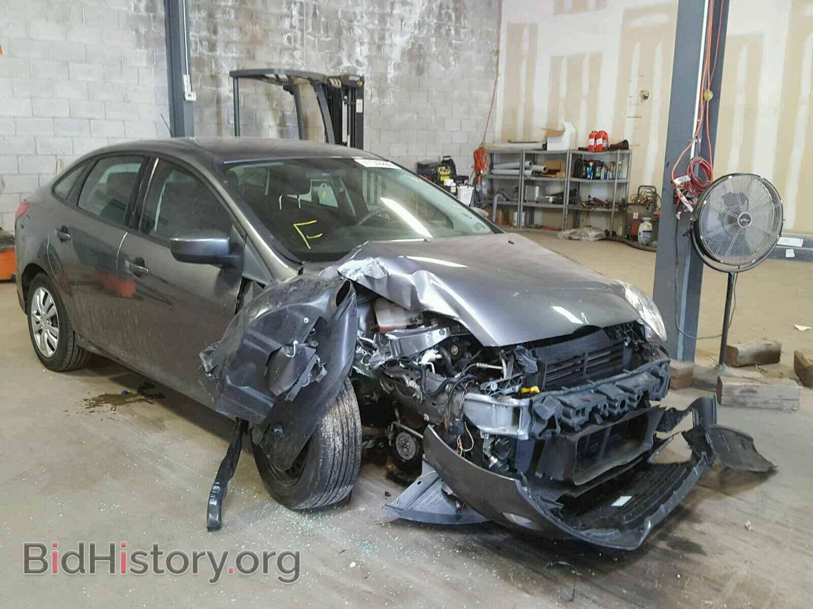 2012 Ford FOCUS Focus SE (VIN 1FAHP3F29CL121398) — photo 1 of 10, Copart, damage: front end