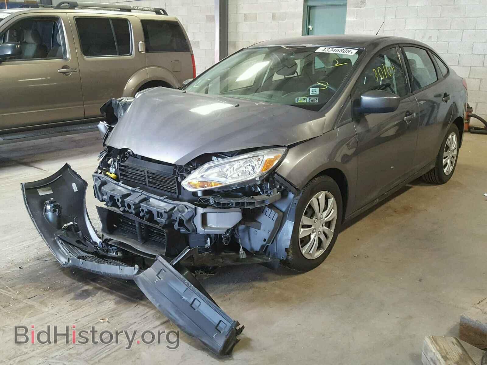 2012 Ford FOCUS (VIN 1FAHP3F29CL121398) — photo 2 of 10
